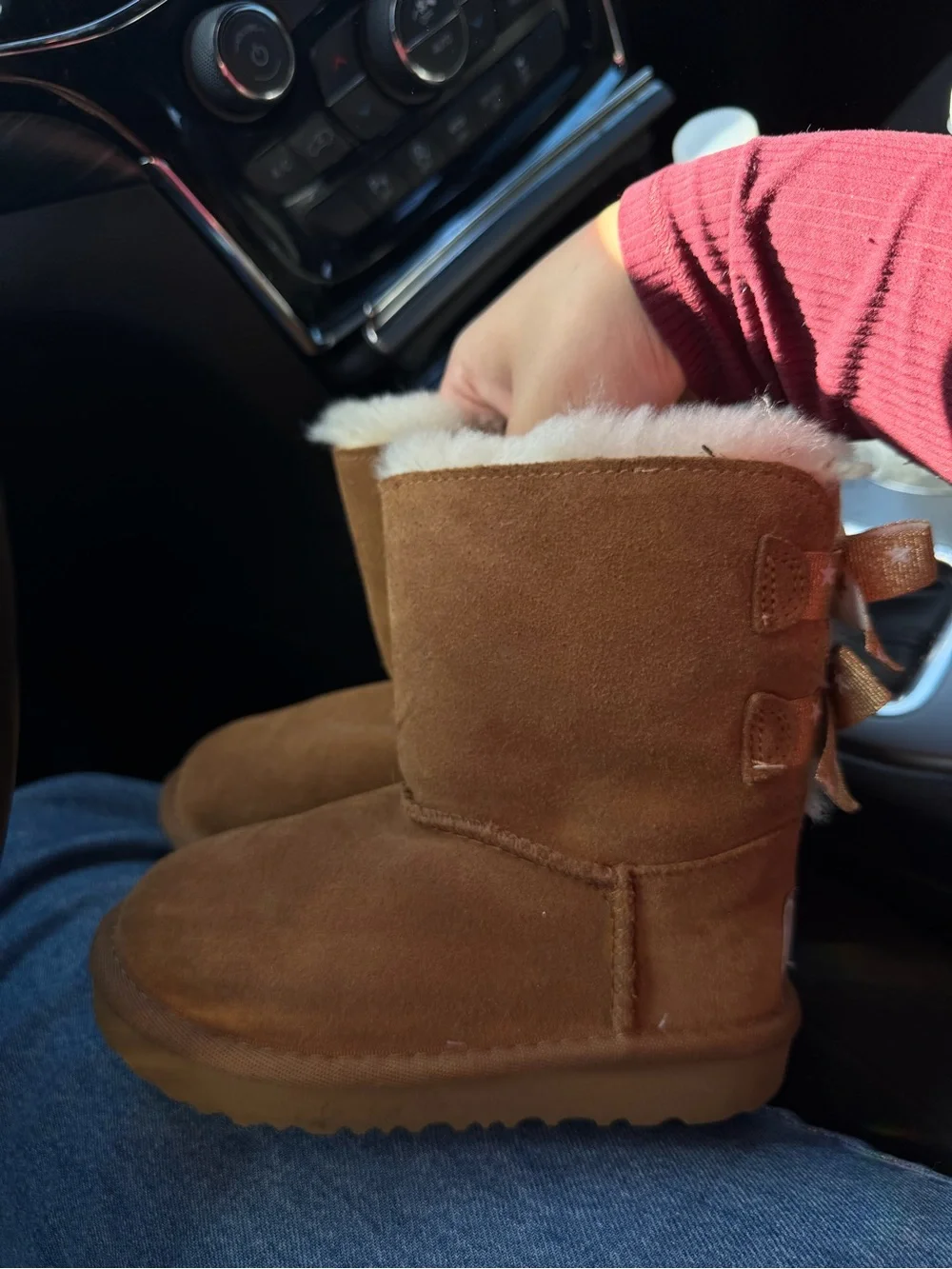 UGG Kids Chestnut Suede Bow Back Boots with Star-Print Bows